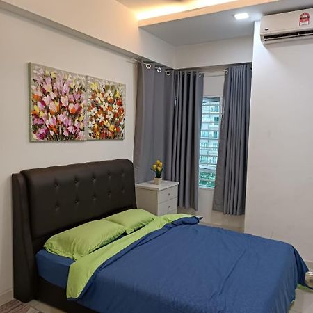 Qaisara D'Savanna Homestay@Southville City 班吉 外观 照片