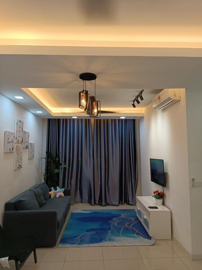 Qaisara D'Savanna Homestay@Southville City 班吉 外观 照片